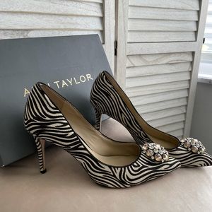 Adria Half Calf Stone Pump